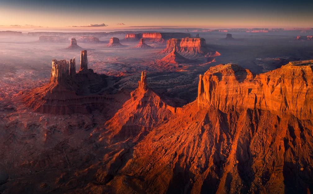 Monument Valley, Arizona, EUA - Imagem selecionada da categoria 'Top 101' — Foto: Karol Nienartowicz/The Tenth International Landscape Photographer of the Year